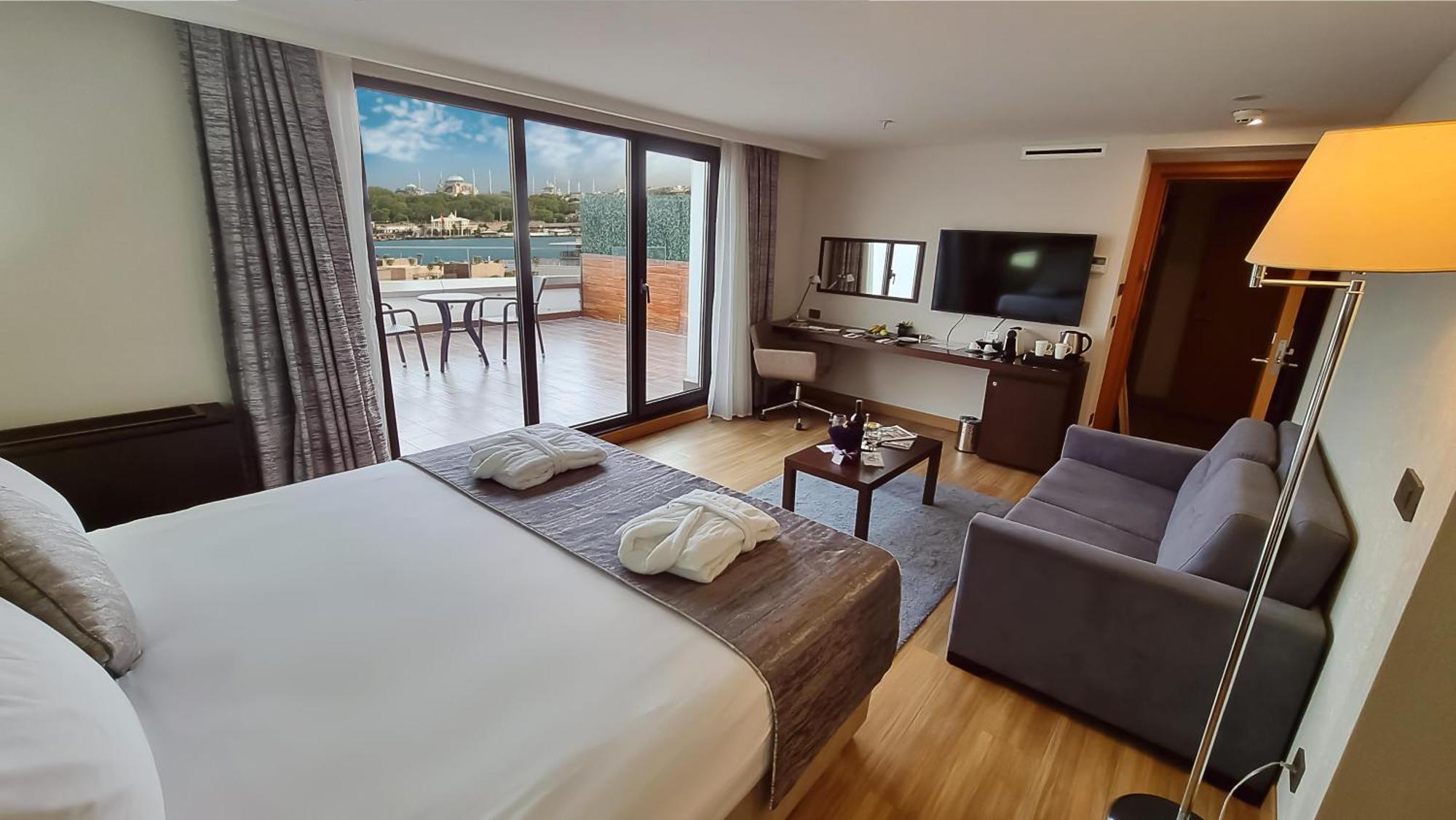 Port Bosphorus Hotel Istanbul Bagian luar foto